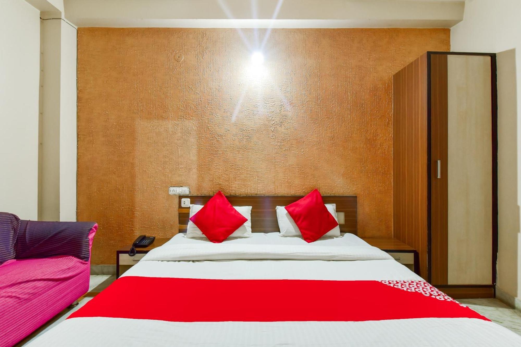 โอโย 74720 อาร์เอ็มจี สเตย์ Hotel อัจเมอร์ ภายนอก รูปภาพ
