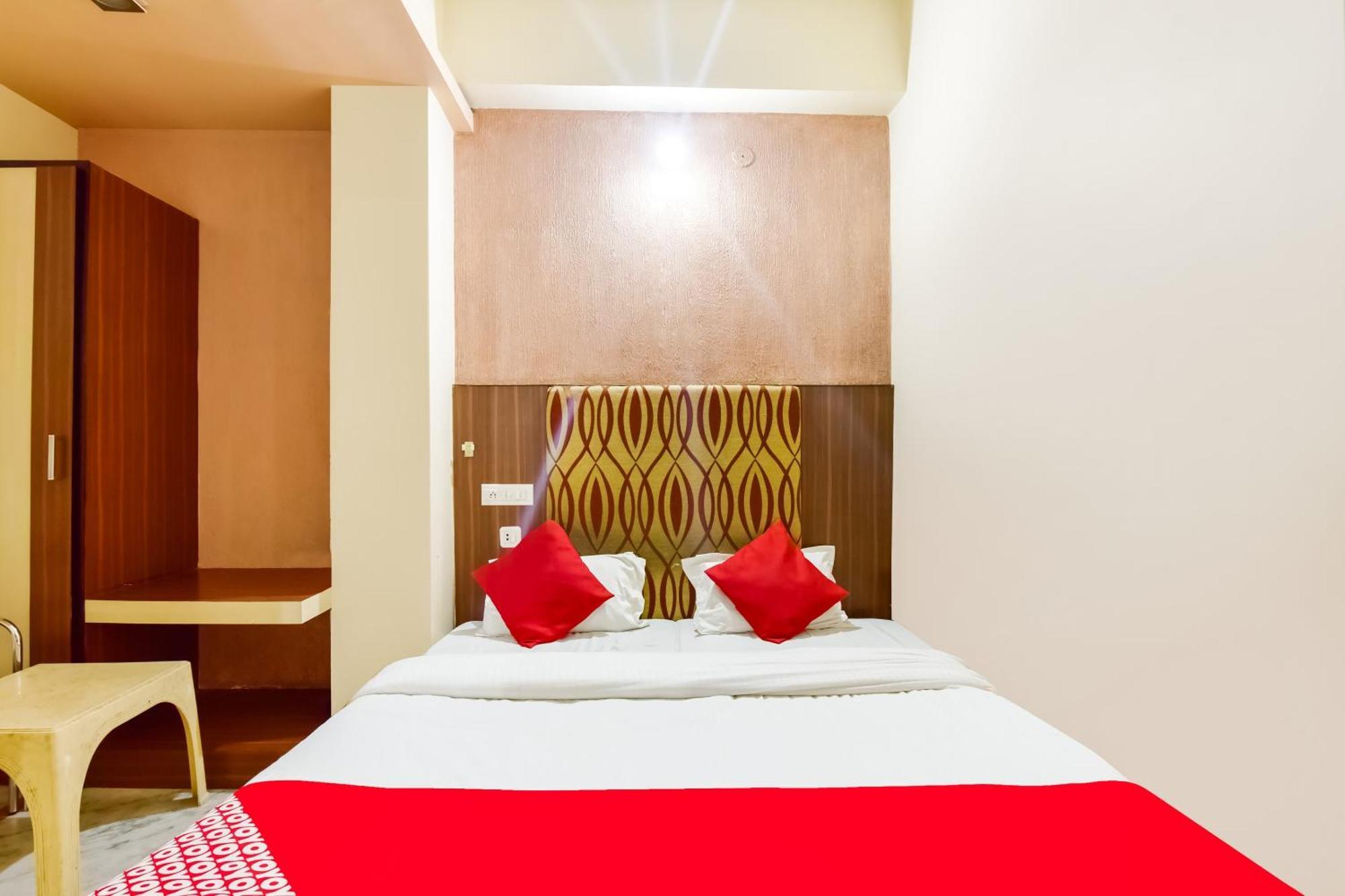 โอโย 74720 อาร์เอ็มจี สเตย์ Hotel อัจเมอร์ ภายนอก รูปภาพ